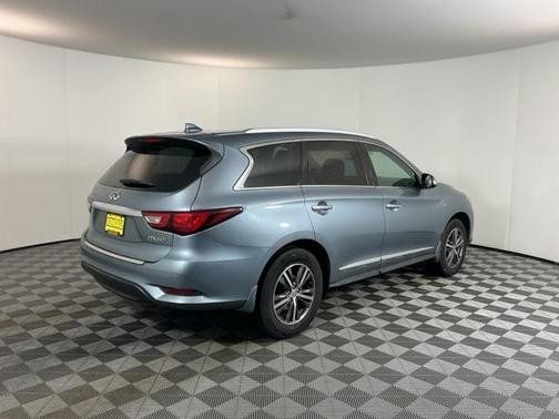 2017 INFINITI QX60 Base