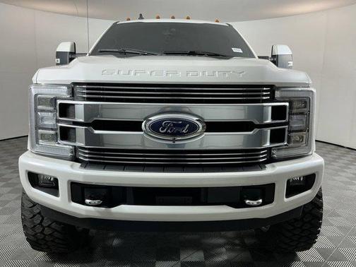 White Platinum Clearcoat Metallic 2019 Ford F-350 Platinum