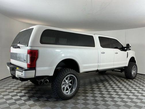 White Platinum Clearcoat Metallic 2019 Ford F-350 Platinum