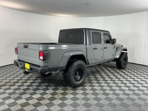 2022 Jeep Gladiator Sport S