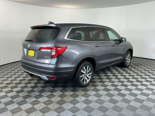 Modern Steel Metallic 2019 Honda Pilot EX-L