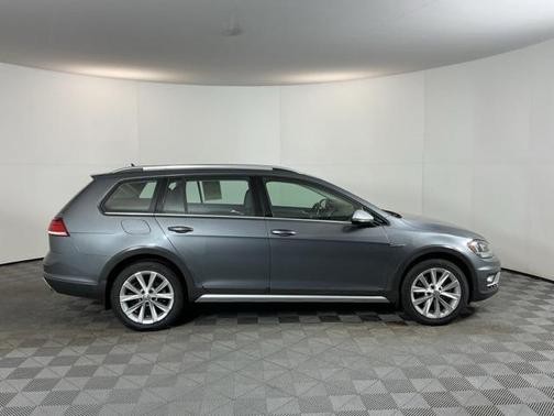 2018 Volkswagen Golf Alltrack TSI SE