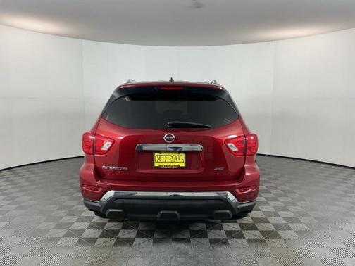2018 Nissan Pathfinder S