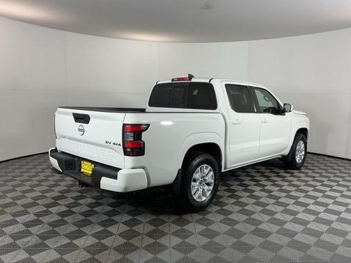 Glacier White 2022 Nissan Frontier SV
