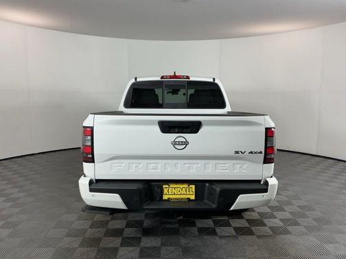 Glacier White 2022 Nissan Frontier SV