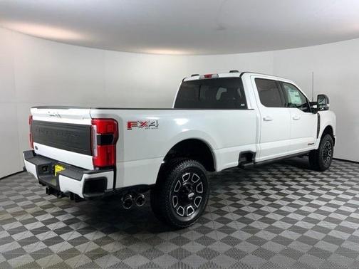 2025 Ford F-350 Platinum