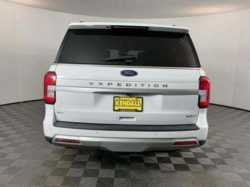 2023 Ford Expedition Max XLT