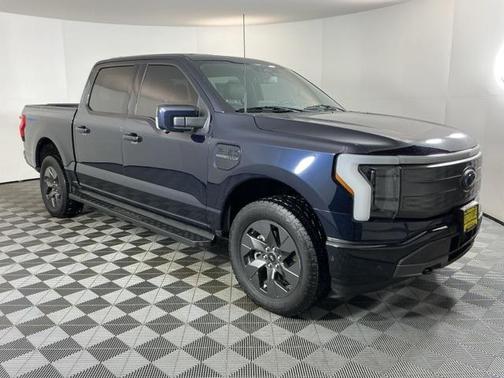 2023 Ford F-150 Lightning LARIAT