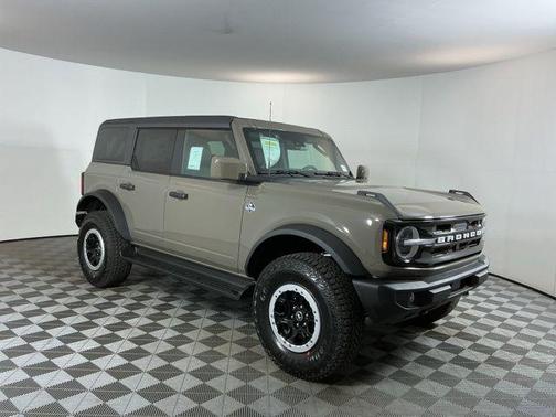 Marsh Gray 2026 Ford Bronco Outer Banks