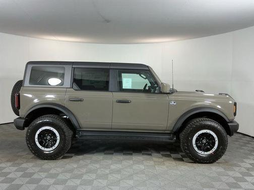 Marsh Gray 2026 Ford Bronco Outer Banks