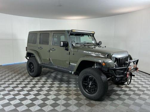 Tank 2015 Jeep Wrangler Unlimited Rubicon