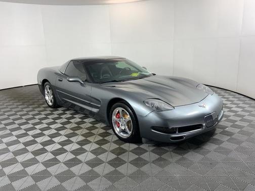 2003 Chevrolet Corvette Base