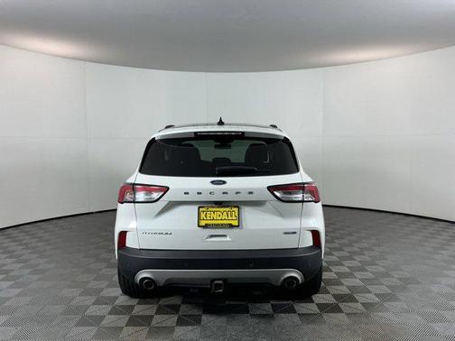 Star White Metallic Tri-Coat 2020 Ford Escape Titanium