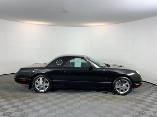 2002 Ford Thunderbird Base