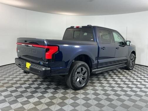 2025 Ford F-150 Lightning LARIAT