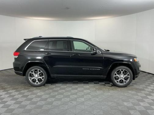 2018 Jeep Grand Cherokee Sterling Edition