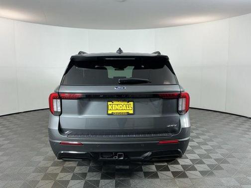 Gray Metallic 2026 Ford Explorer ST-Line