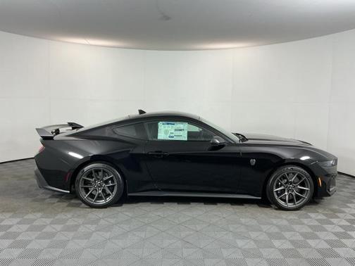 2025 Ford Mustang Dark Horse Fastback