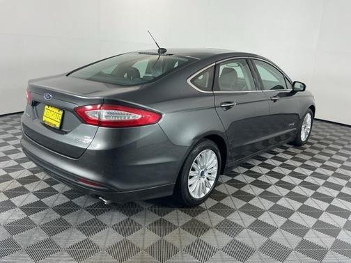 2015 Ford Fusion Hybrid SE
