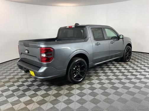 2025 Ford Maverick Lobo Standard
