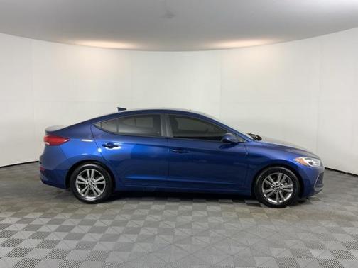 2017 Hyundai ELANTRA Value Edition
