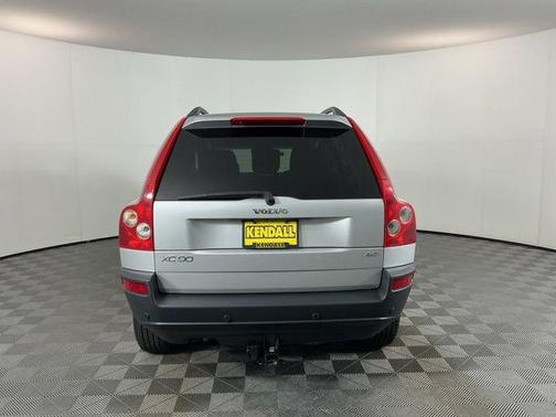 Silver Metallic 2005 Volvo XC90 2.5T