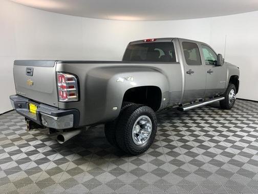 2009 Chevrolet Silverado 3500 LT Crew Cab