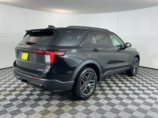 Agate Black Metallic 2026 Ford Explorer ST-Line