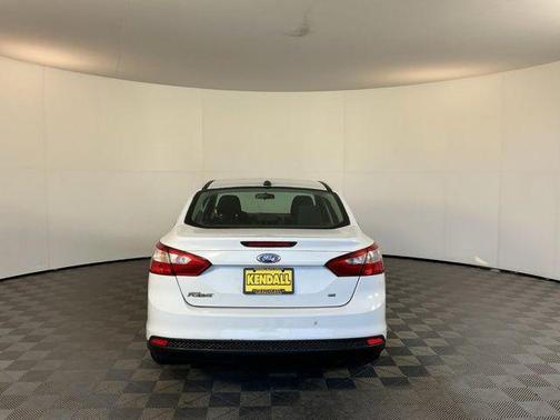 Oxford White 2014 Ford Focus SE