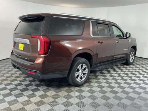 2023 GMC Yukon XL SLE