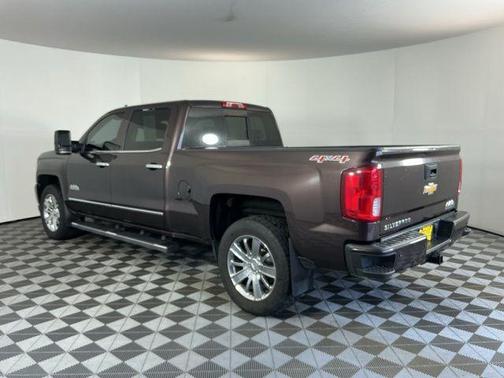 Autumn Bronze 2016 Chevrolet Silverado 1500 High Country
