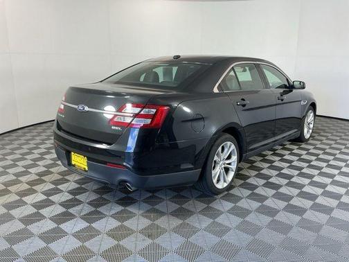 Tuxedo Black Metallic 2013 Ford Taurus SEL