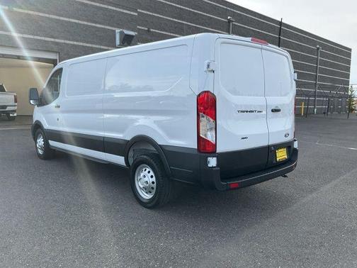 Oxford White 2026 Ford Transit-250 Base