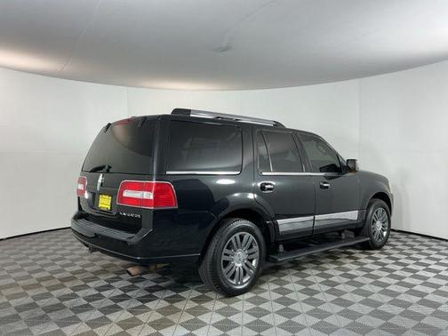 2011 Lincoln Navigator Base