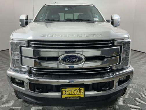 White Platinum 2017 Ford F-250 Lariat