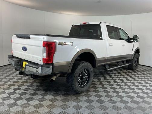 White Platinum 2017 Ford F-250 Lariat