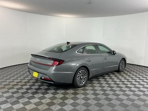 2021 Hyundai SONATA SEL