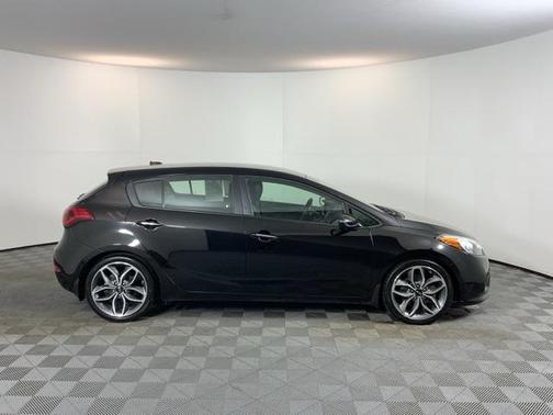 2016 Kia Forte SX