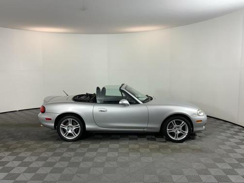 2005 Mazda MX-5 Miata Cloth