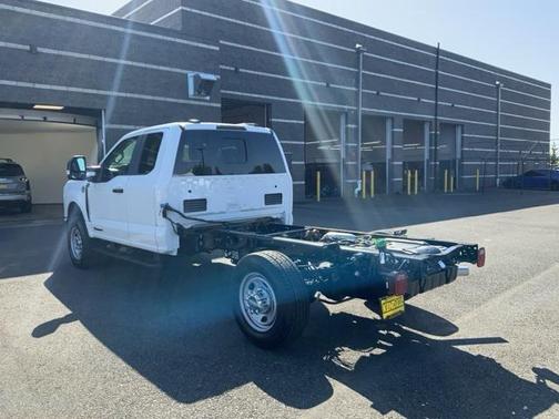 2025 Ford F-350 XL