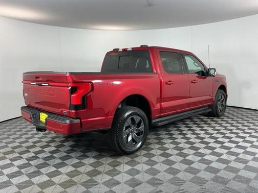 2025 Ford F-150 Lightning LARIAT