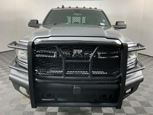 Billet Silver Metallic Clearcoat 2021 RAM 3500 Tradesman Crew Cab 4x4 8' Box