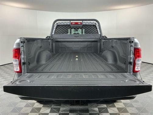 Billet Silver Metallic Clearcoat 2021 RAM 3500 Tradesman Crew Cab 4x4 8' Box