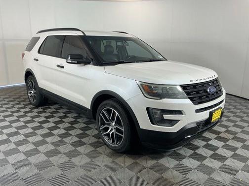 White Platinum Clearcoat Metallic 2016 Ford Explorer Sport
