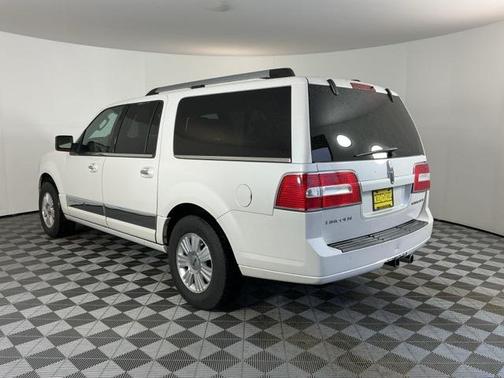 2010 Lincoln Navigator Base