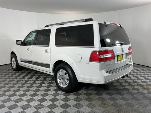 2010 Lincoln Navigator Base
