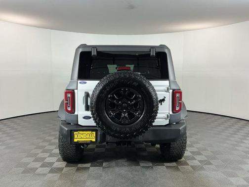 Oxford White 2023 Ford Bronco Wildtrak