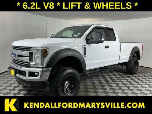 Oxford White 2018 Ford F-350 XLT