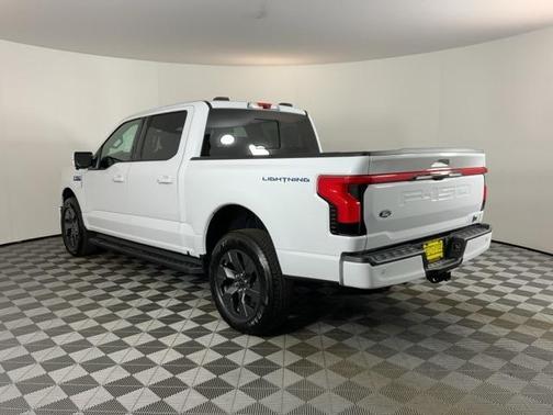 2025 Ford F-150 Lightning LARIAT