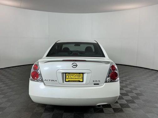 Satin White 2006 Nissan Altima 2.5 S
